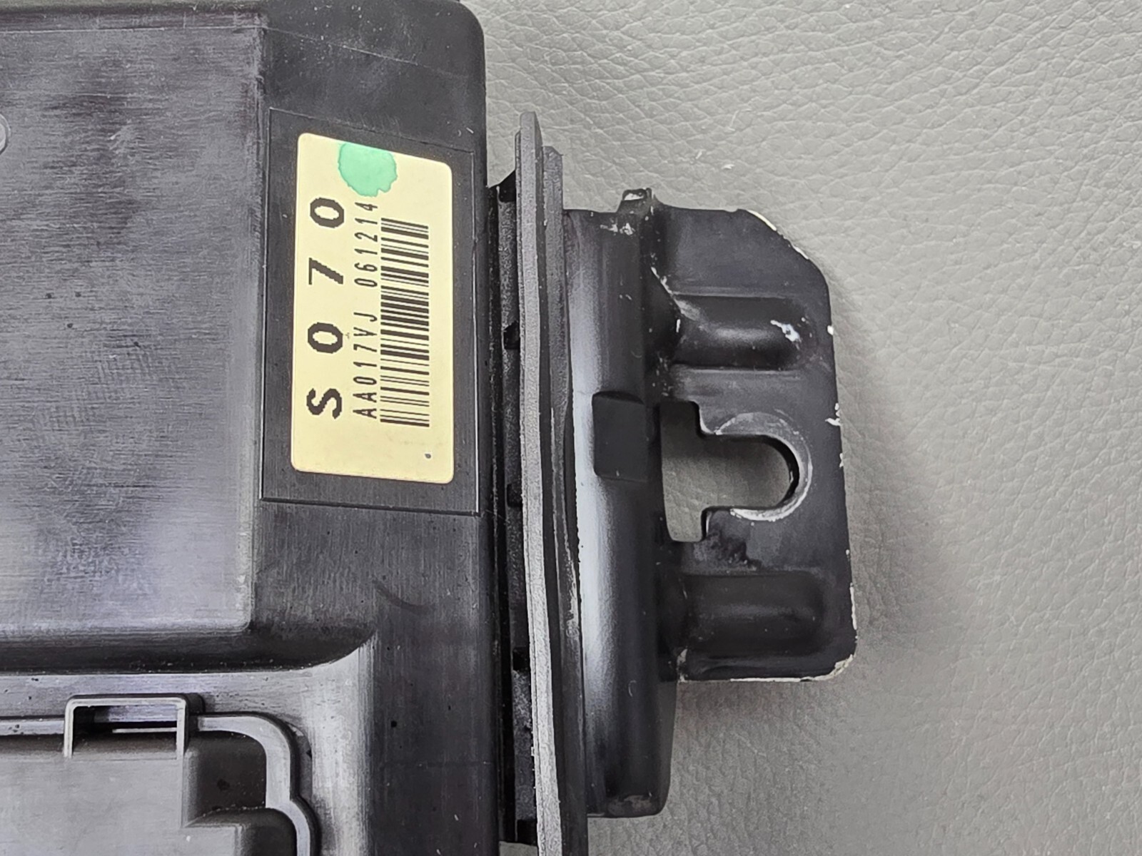 82720-50081 Lexus LS460 LS600h 2007-2017 OEM Fuse Relay Engine Room Junction Box