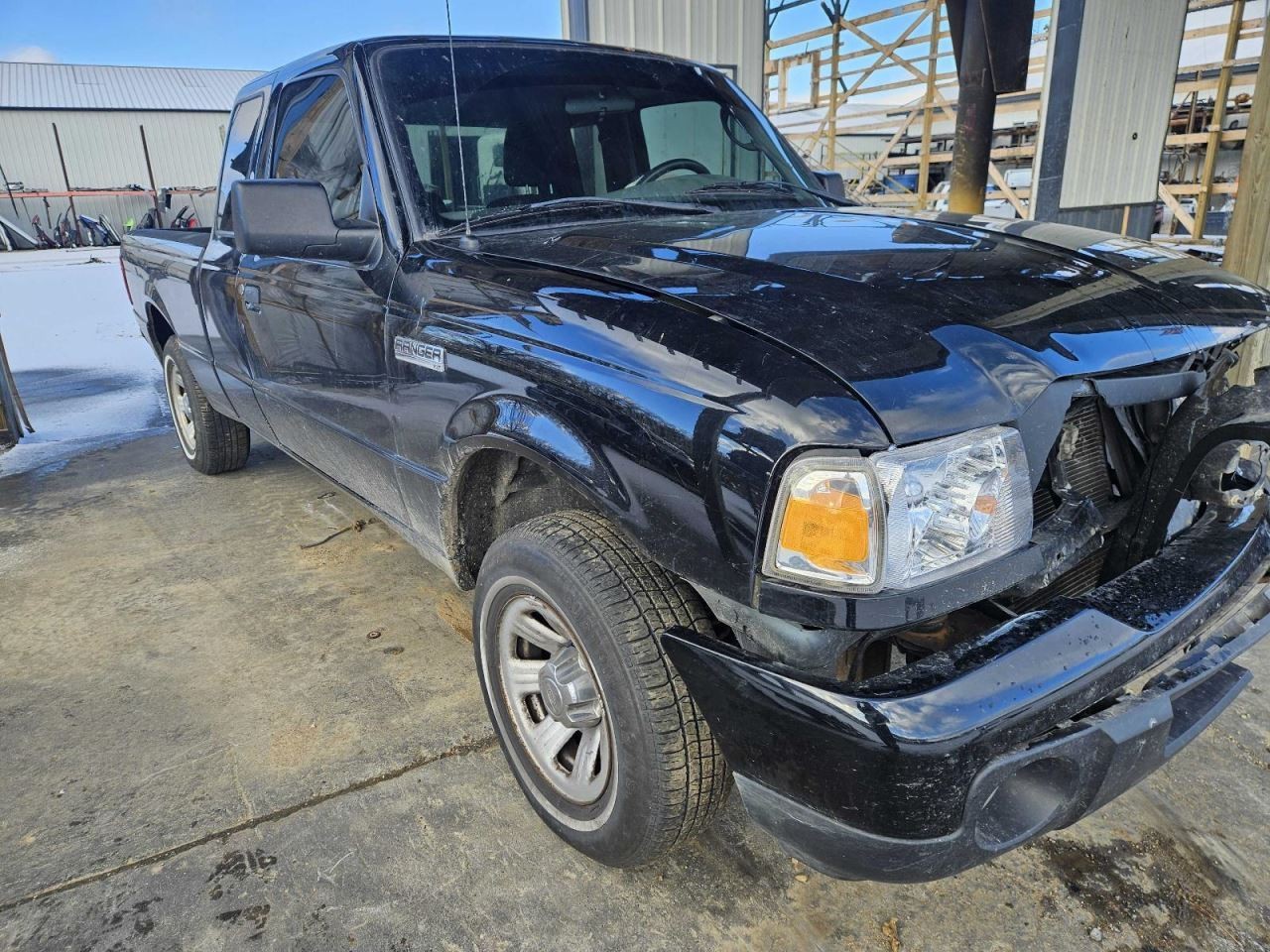 (LOCAL PICKUP ONLY) Driver Quarter Glass Super Cab 2 Door Stationary Fits 98-11
