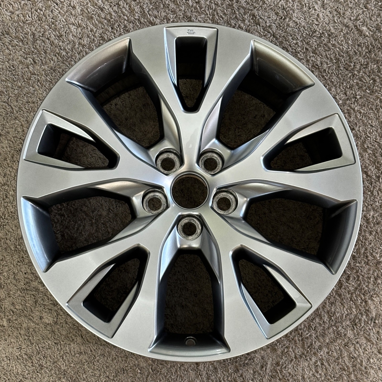 SUPER CLEAN! 20″ Wheel for Toyota Grand Highlander Limited 2024-2026 OEM Rim