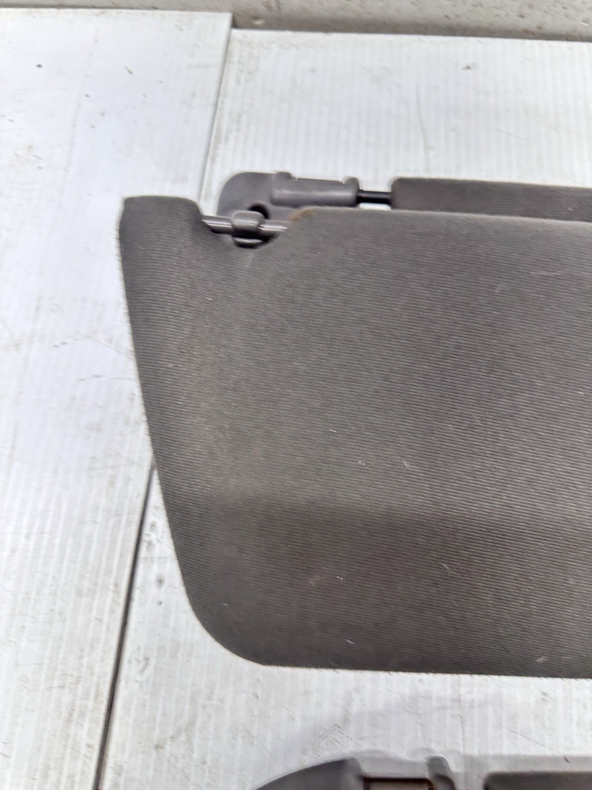 2000-2002 Ford Expedition Navigator Sun Visor Set Left Right LH RH OEM DRK GREY