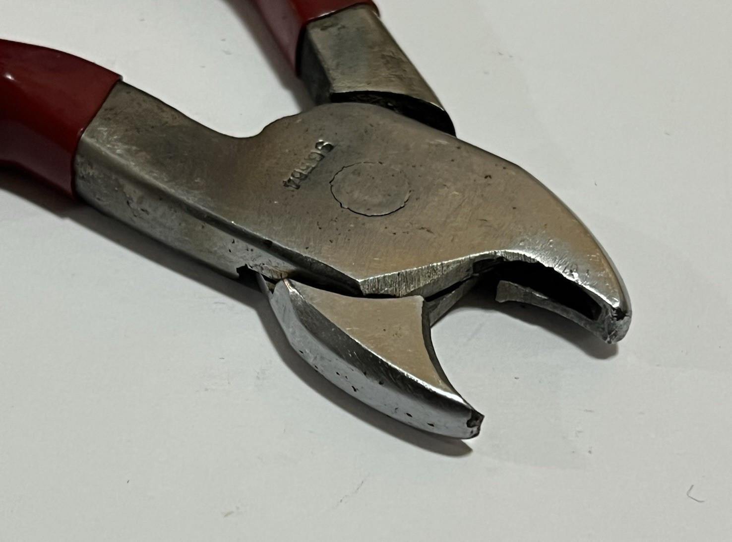 SG654 Angled Hog Ring Staple Upholstery Ringer Specialty Pliers Stainless