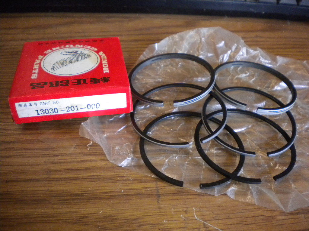 NOS Honda C95 CA95 CB95 C200 Piston Rings .50 13030-201-000 SHIPS FROM USA