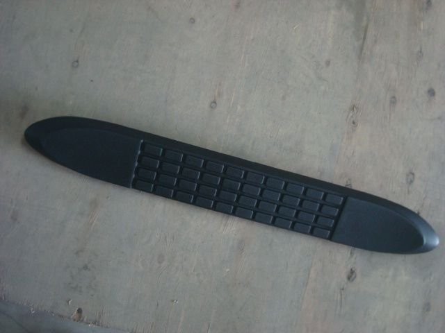 TrailFX Replacement Nerf Bar Step Pad Black for 4″ Oval Straight Step Bars