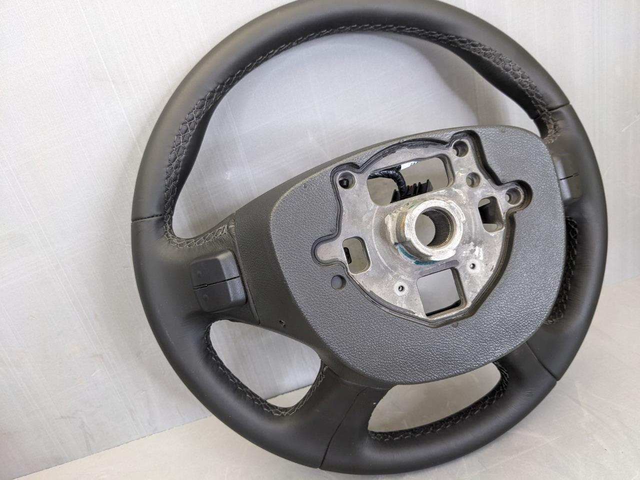 OEM 2014-2020 Chevrolet Impala Leather Steering Wheel Assembly 84237240