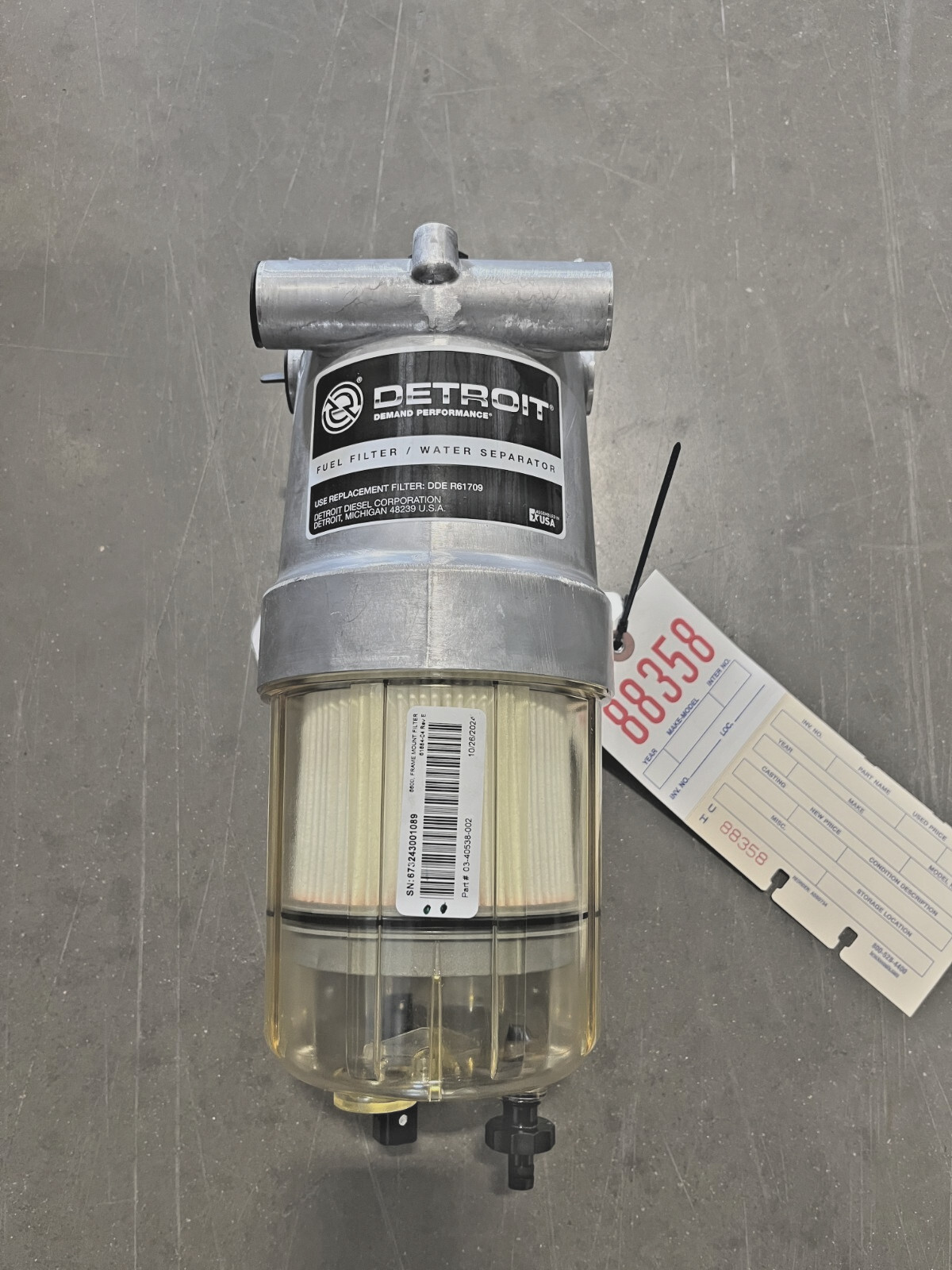 Daimler Truck Detroit Fuel Filter Water Separator 03-40538-002 New