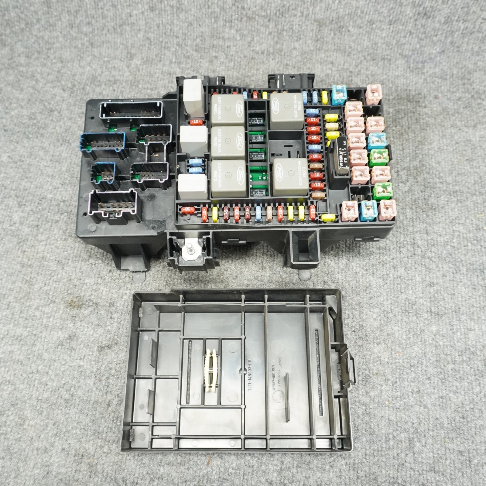 2005 Ford F150 Fuse Box Interior Distribution Block Cabin OEM 7L3T-14A067-AA
