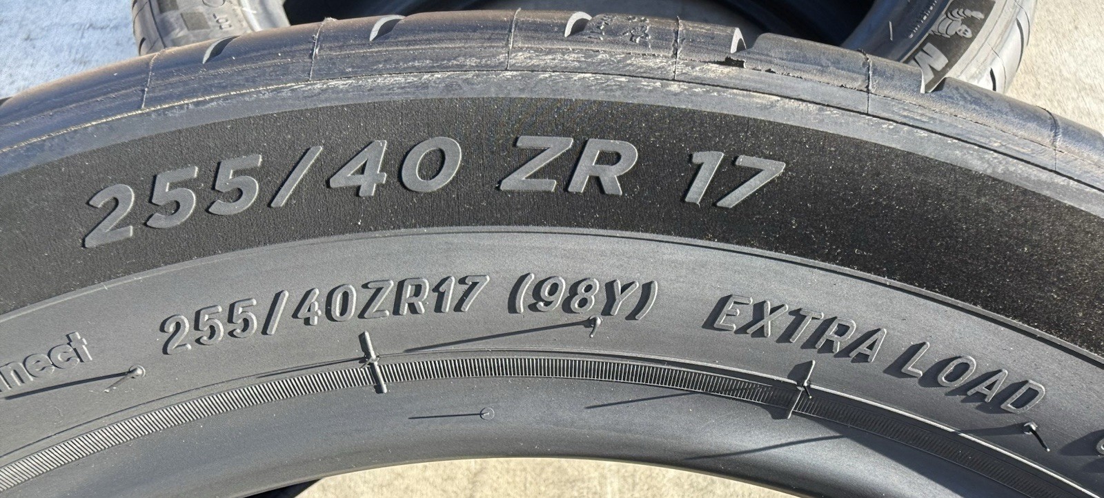FOUR BRAND NEW 255/40ZR17 (98Y) Michelin Pilot Sport Cup 2 (240) Tires 2554017