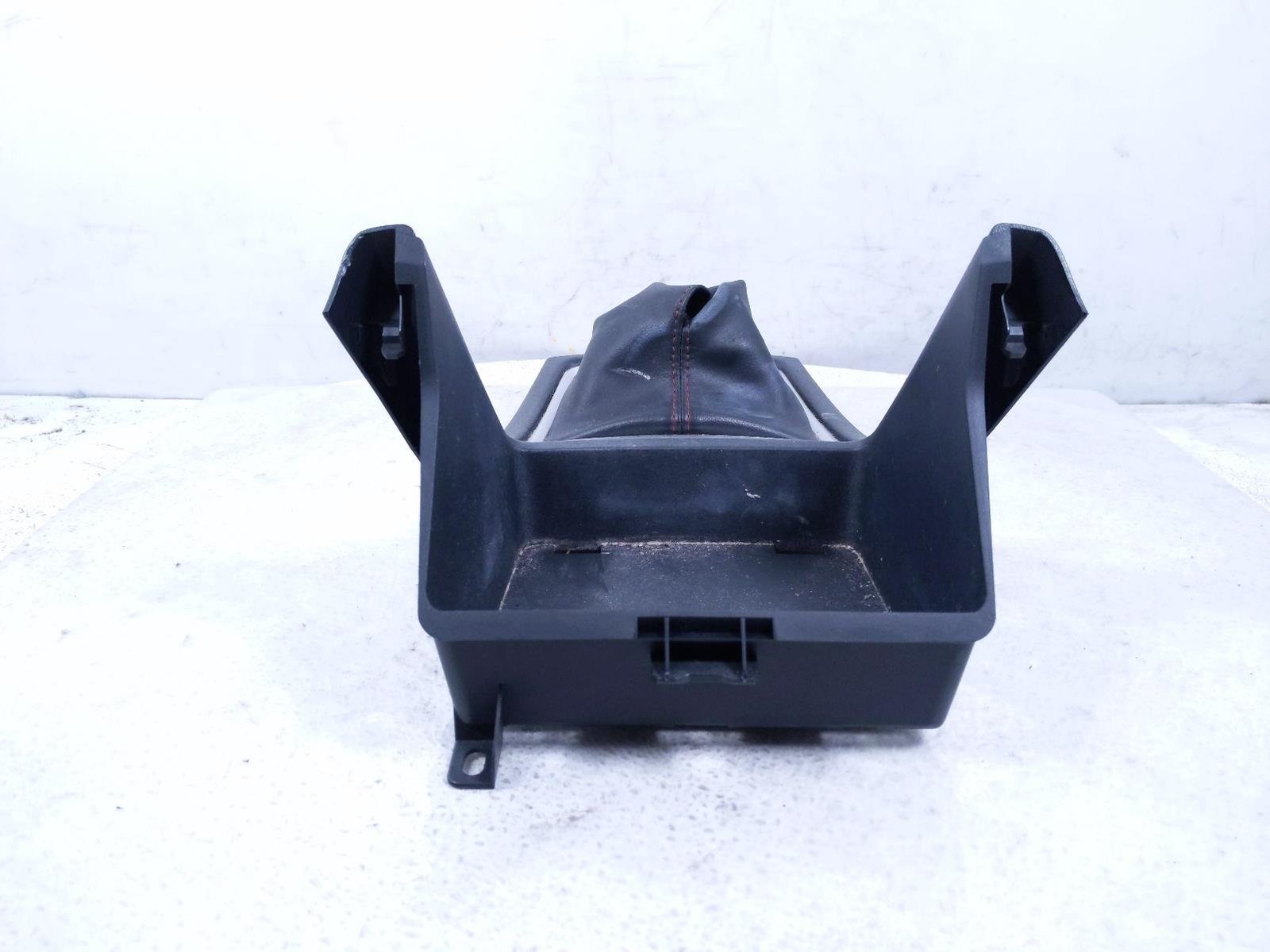 2015-2017 Subaru Wrx Shifter Panel W/Boot -Black 92121Va200