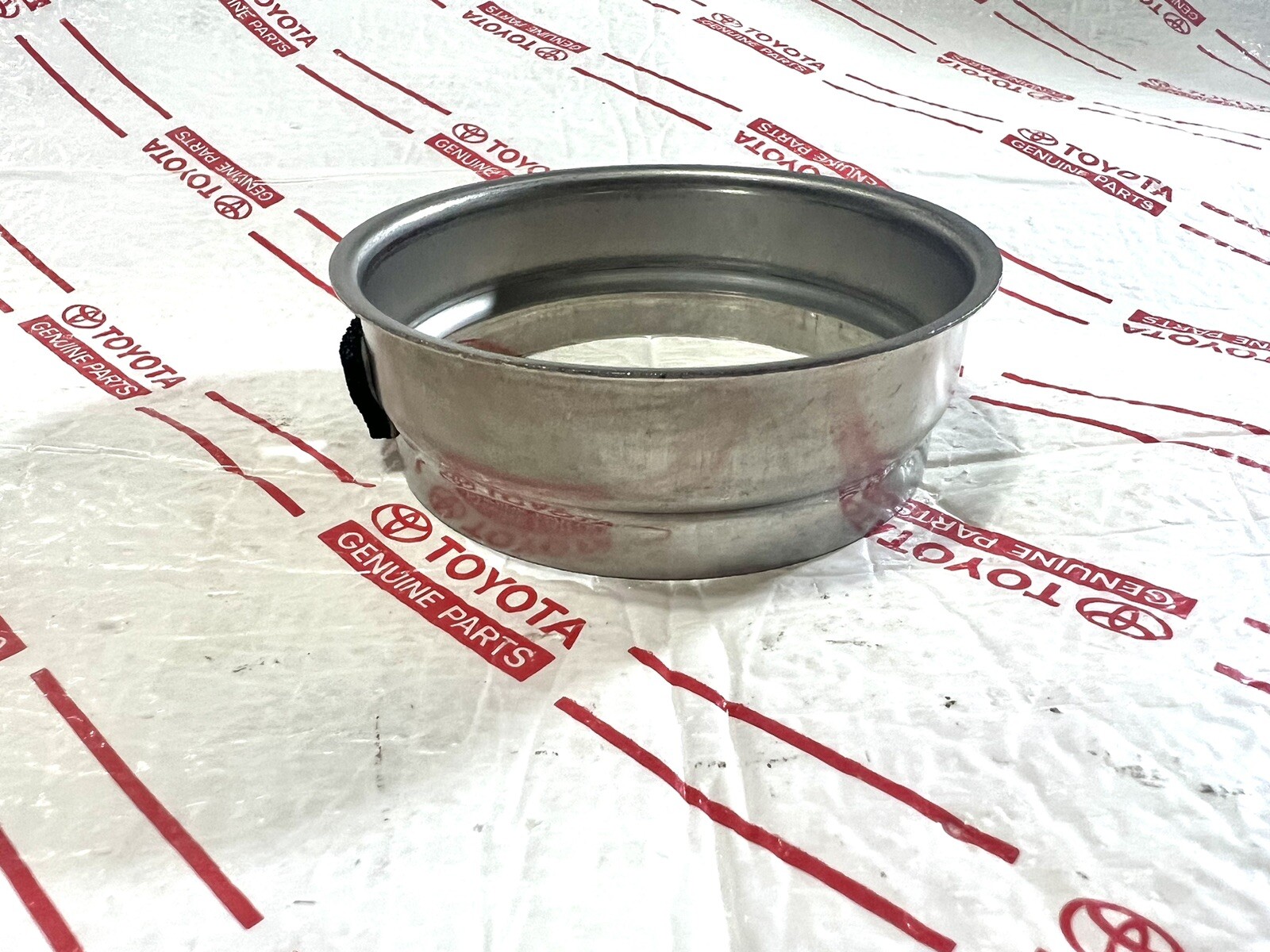 *New Lexus IS250 IS350 ISF Rear Wheel Bearing Dust Deflector OEM 2006-2015 NEW
