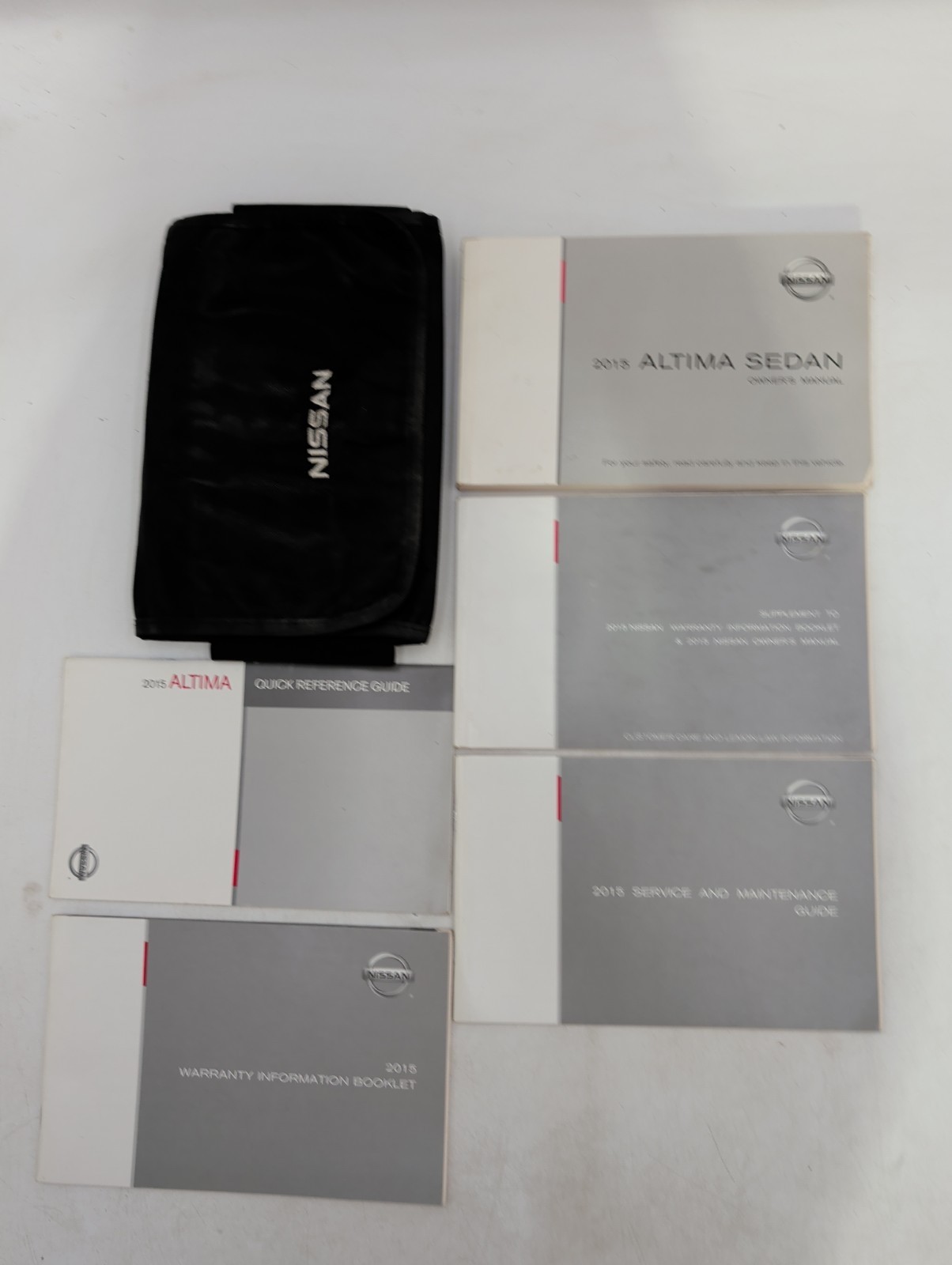2015 Nissan Altima sedan owners manual, Quick Reference Guide With Case Included