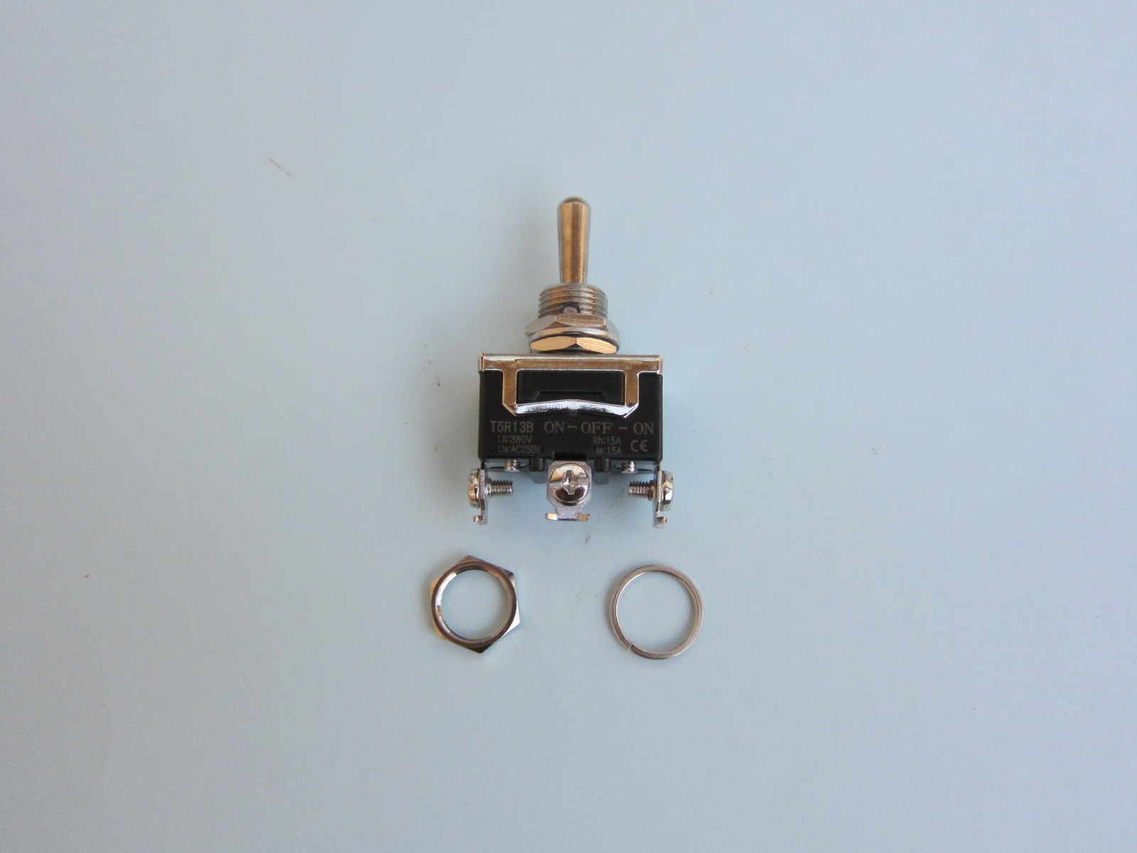 Lowrider Hydraulics Toggle Switch single 3 prongs, with (on)-off-(on) sign, air