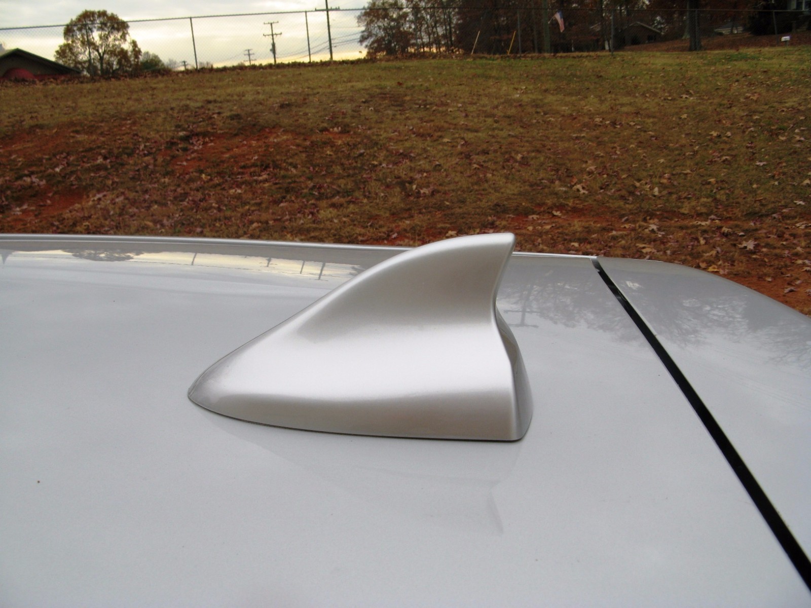 Functional AM/FM SILVER Shark Fin Antenna – FITS: 2009-2015 Toyota RAV4