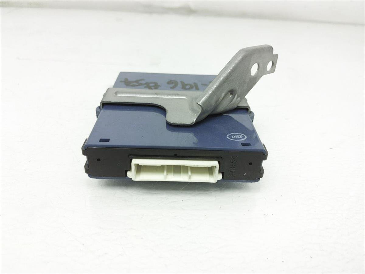 2004-2006 Toyota Prius Multi Plex Network Computer Module Unit 89111-47030