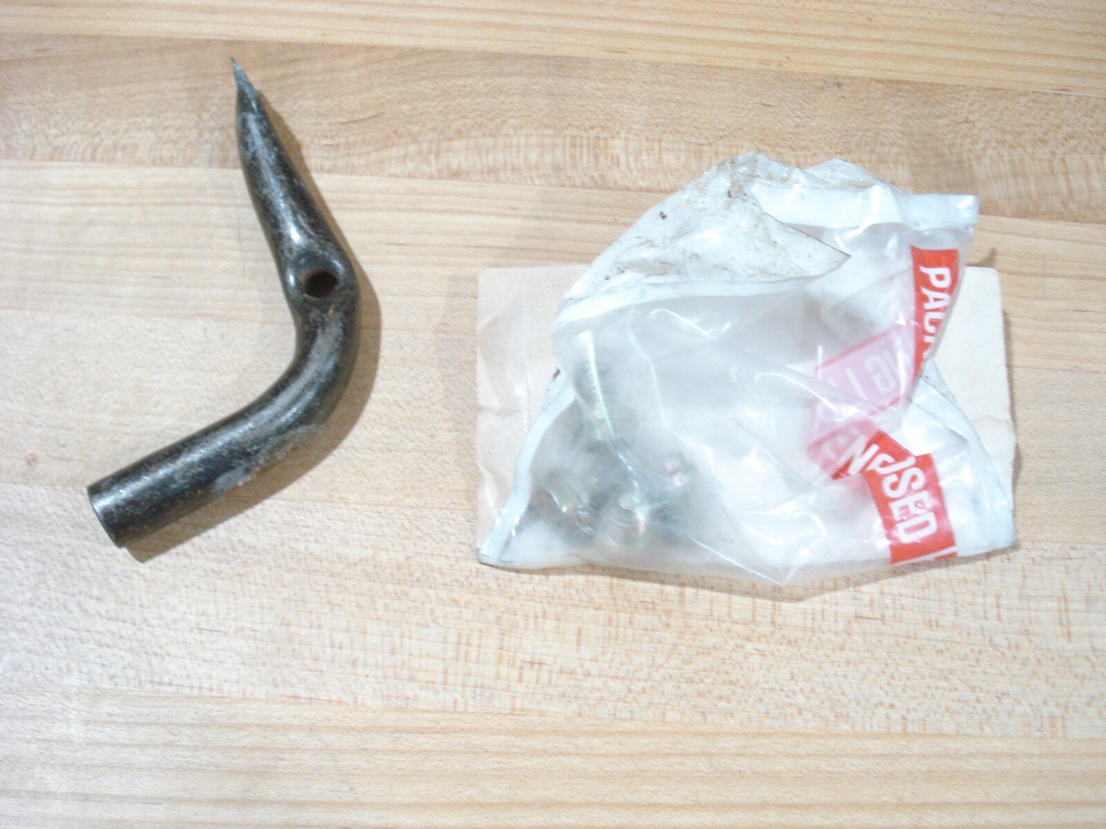NOS MOPAR 1979-83 CHRYSLER WIRE WHEEL SECURITY LUG NUTS AND WRENCH NIBS!!!