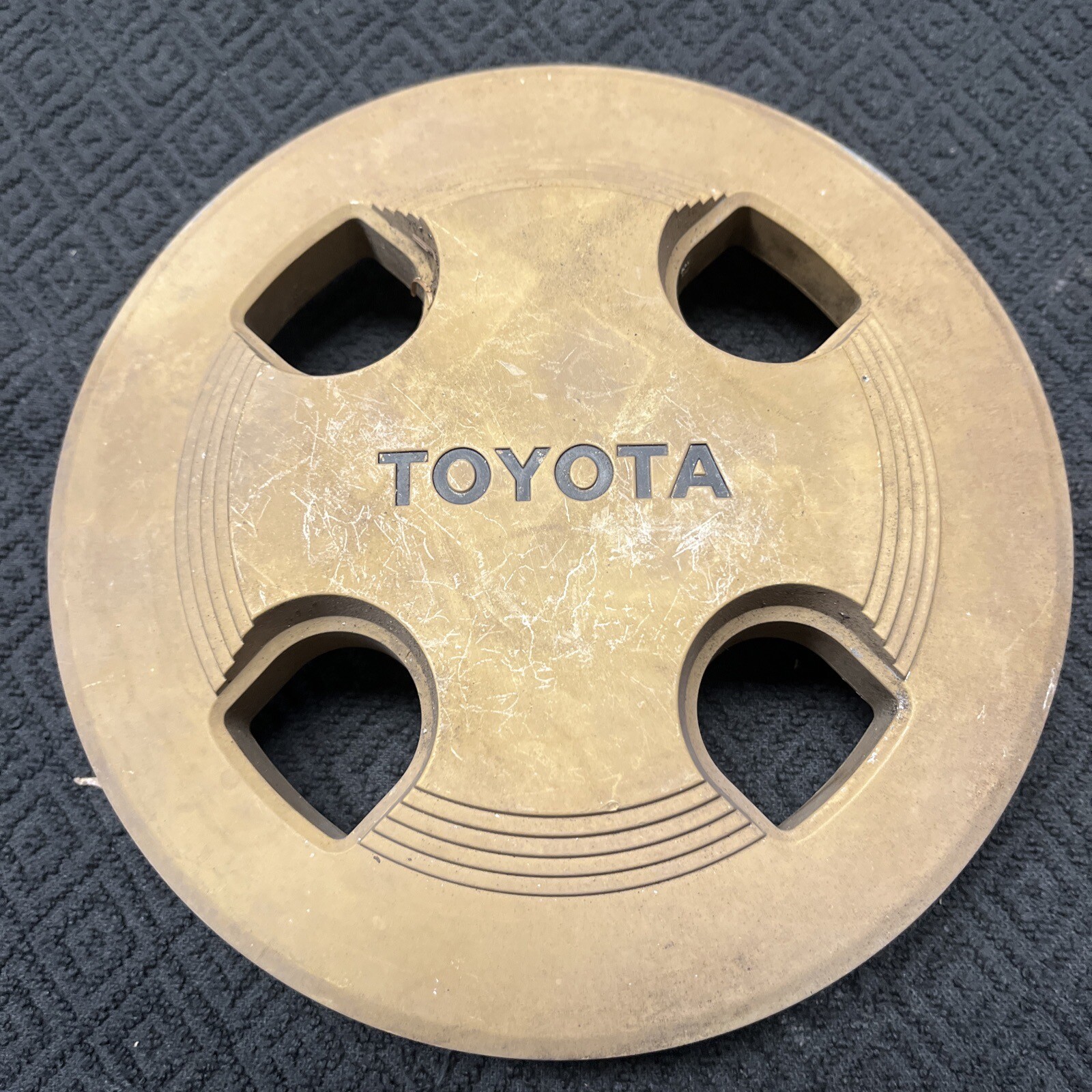 Toyota Corolla 716643-0010 OEM Wheel Center Rim Cap Dust Cover 4 Lug Hub 69169 Y