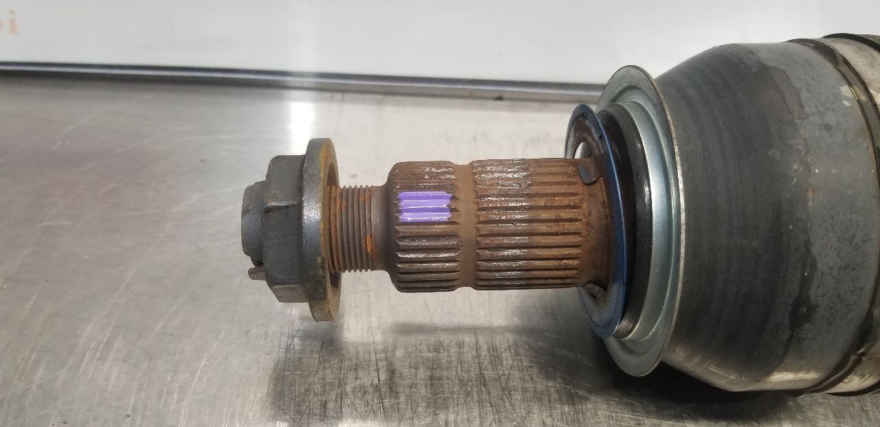 15 CHEVY CAMARO SS AT AXLE SHAFT REAR RIGHT PASSENGER 22813175