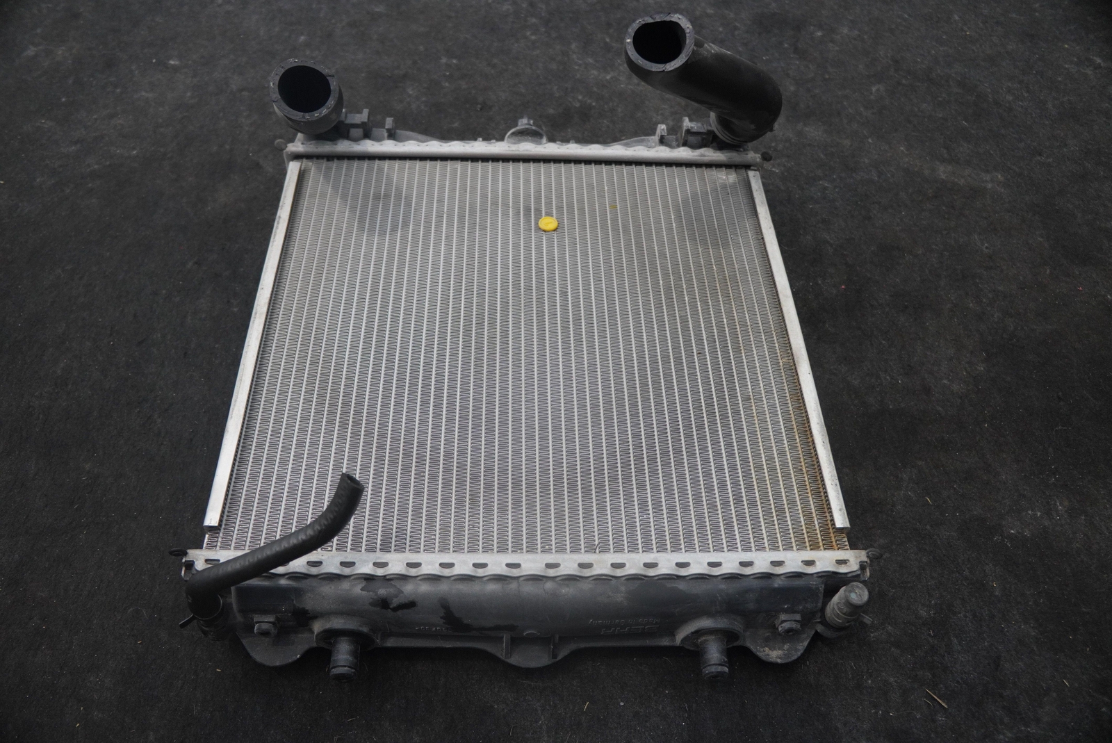 Left Engine Cooling Radiator 99610613150 OEM Porsche 911 996 1999-2005 Boxster
