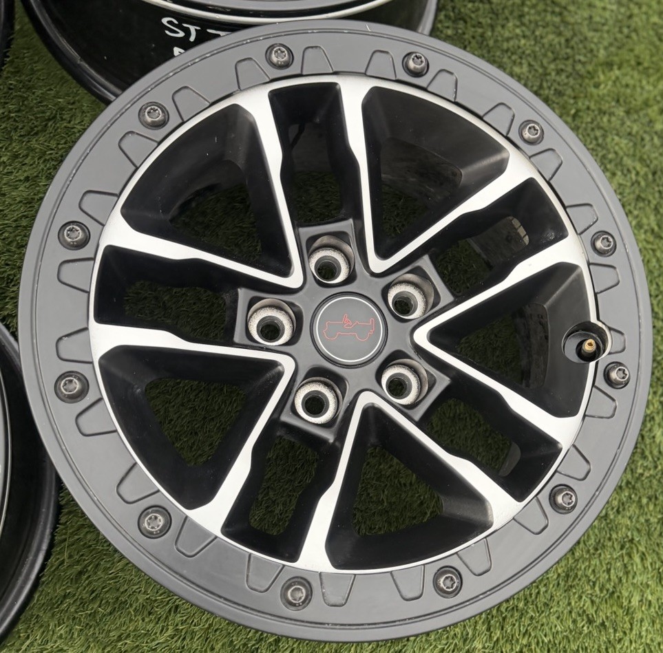 17” Jeep Factory OEM Rubicon Extreme Recon X 392 Beadlock Bead Lock Wheels