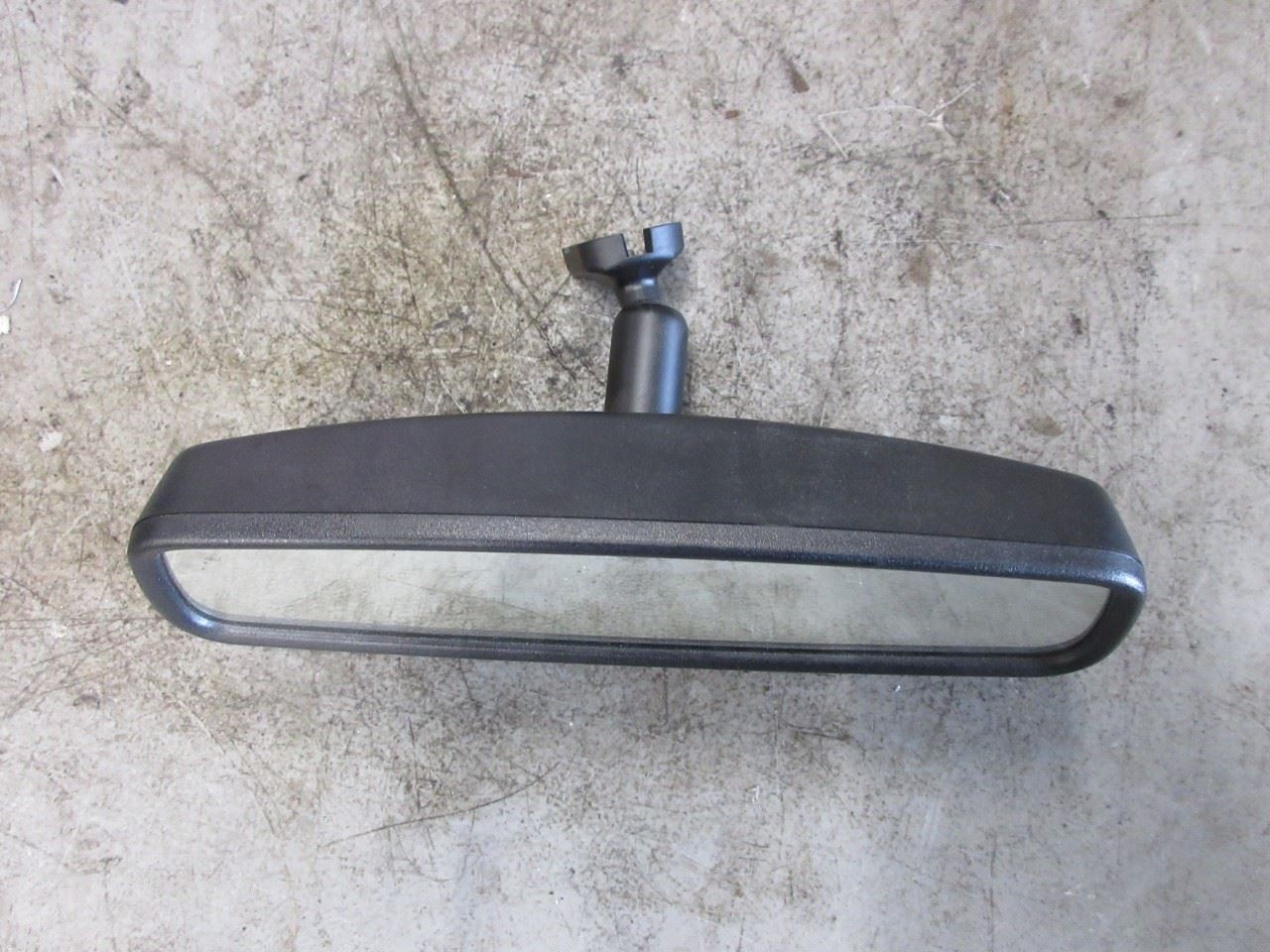 2016-2025 Ford F150 OEM Automatic Dimming Rear View Mirror FU5A17E678VA