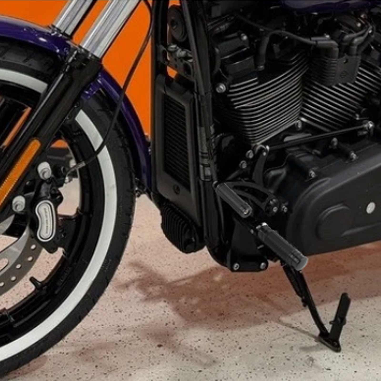 Aluminum Forward Controls For Harley 2018-2024 Softail Street Bob Low Rider FXLR