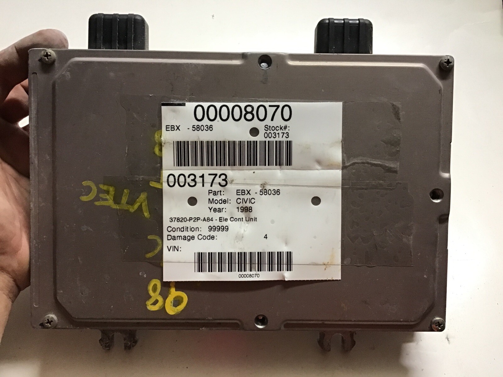 96-98 Honda Civic OEM ecu engine computer module A/T EX 37820-P2P-A84. A18