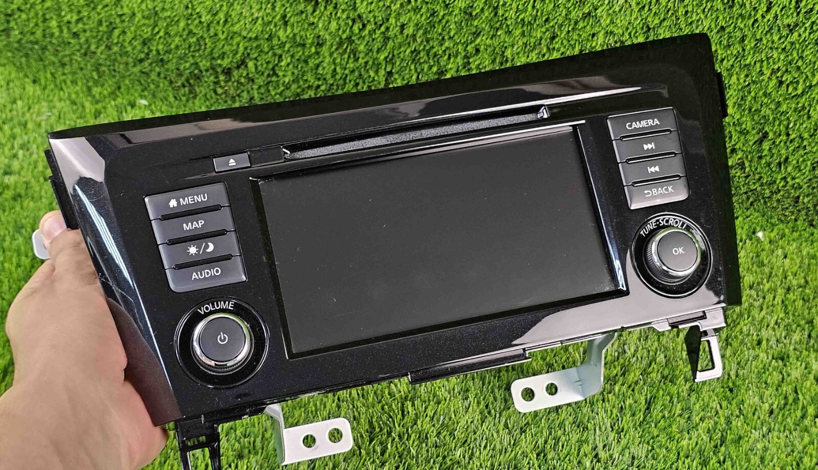 25915-8FM0B Nissan Rogue 2018-2019 GPS Navigation Radio Display Unit OEM