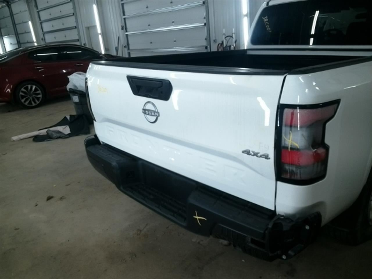 FRONTIER 2024 Front Door Trim Panel 104818863