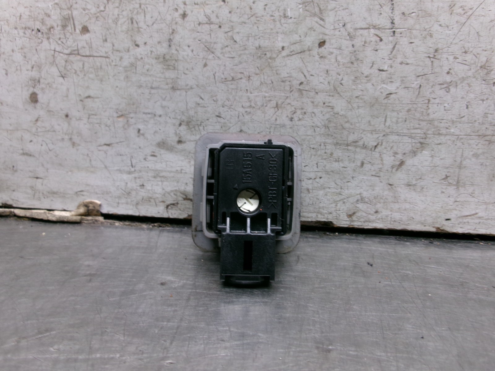 04 – 10 TOYOTA SIENNA POWER PWR DOOR SWITCH BUTTON