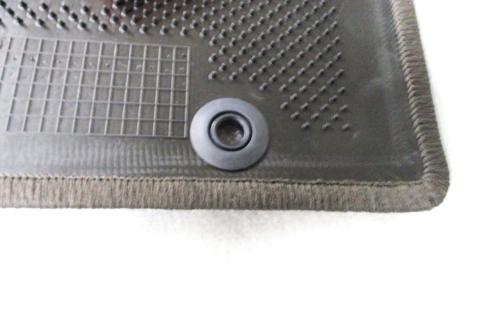 OEM 2011-2014 Hyundai Genesis 4pc Mat Brown Carpet Floor Mats U8140-3M002-M5