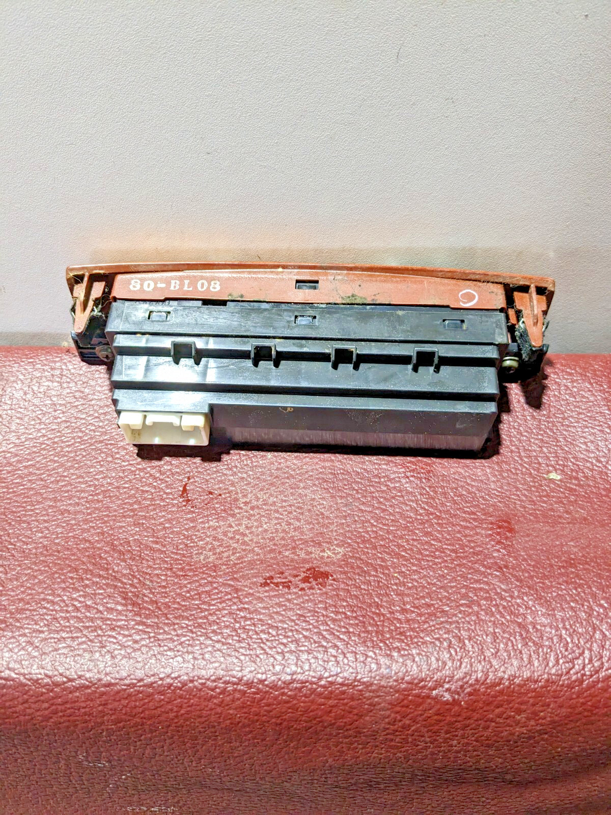 2001 – 2006 LS430 Front Heated Seats Switch Control 758369 Oem