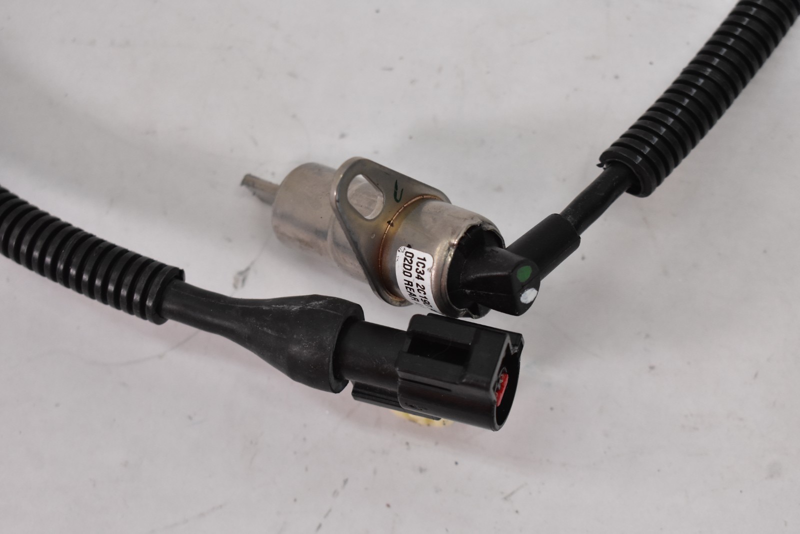 Sensor Assembly Compatible With Ford 1C3Z-2C190-AB Automotive Replacement