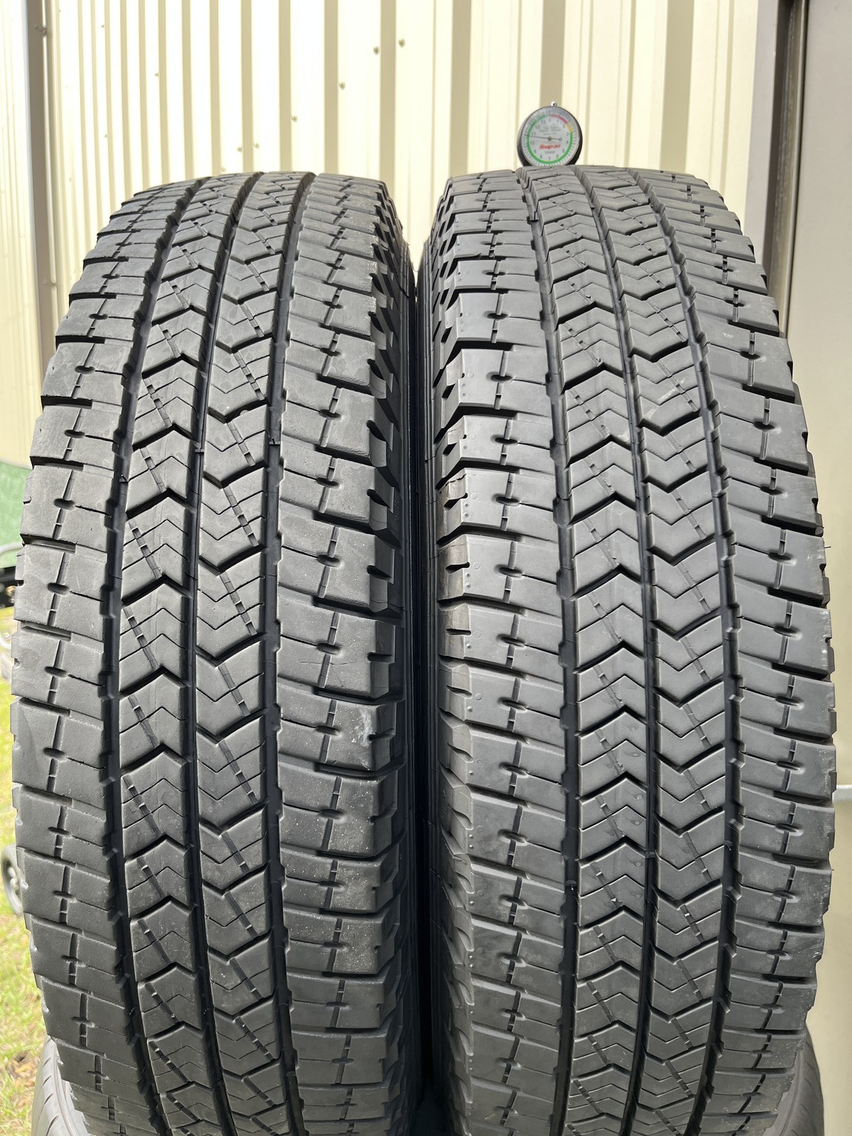 Set Of 2 Michelin Primacy XC LT 235/80R18 121/118R DOT.1425 10.75/32 No Patch