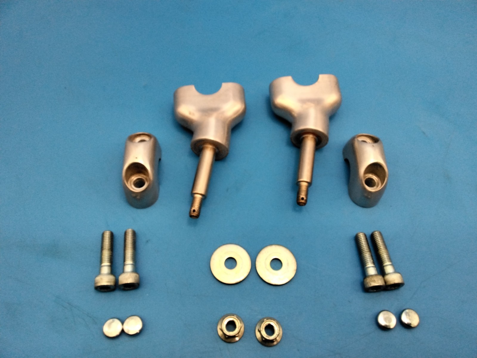 1986-1988 Honda VT 700 800 Shadow OEM Handlebar Risers Nice! VT700 NV750C VT800