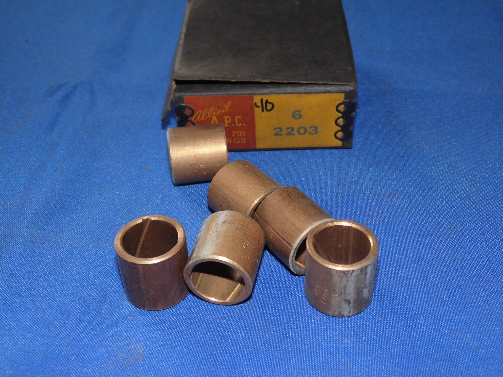 NOS Vintage Allied Motor APC Napa Piston Pin Bushings – Set of 6 2203