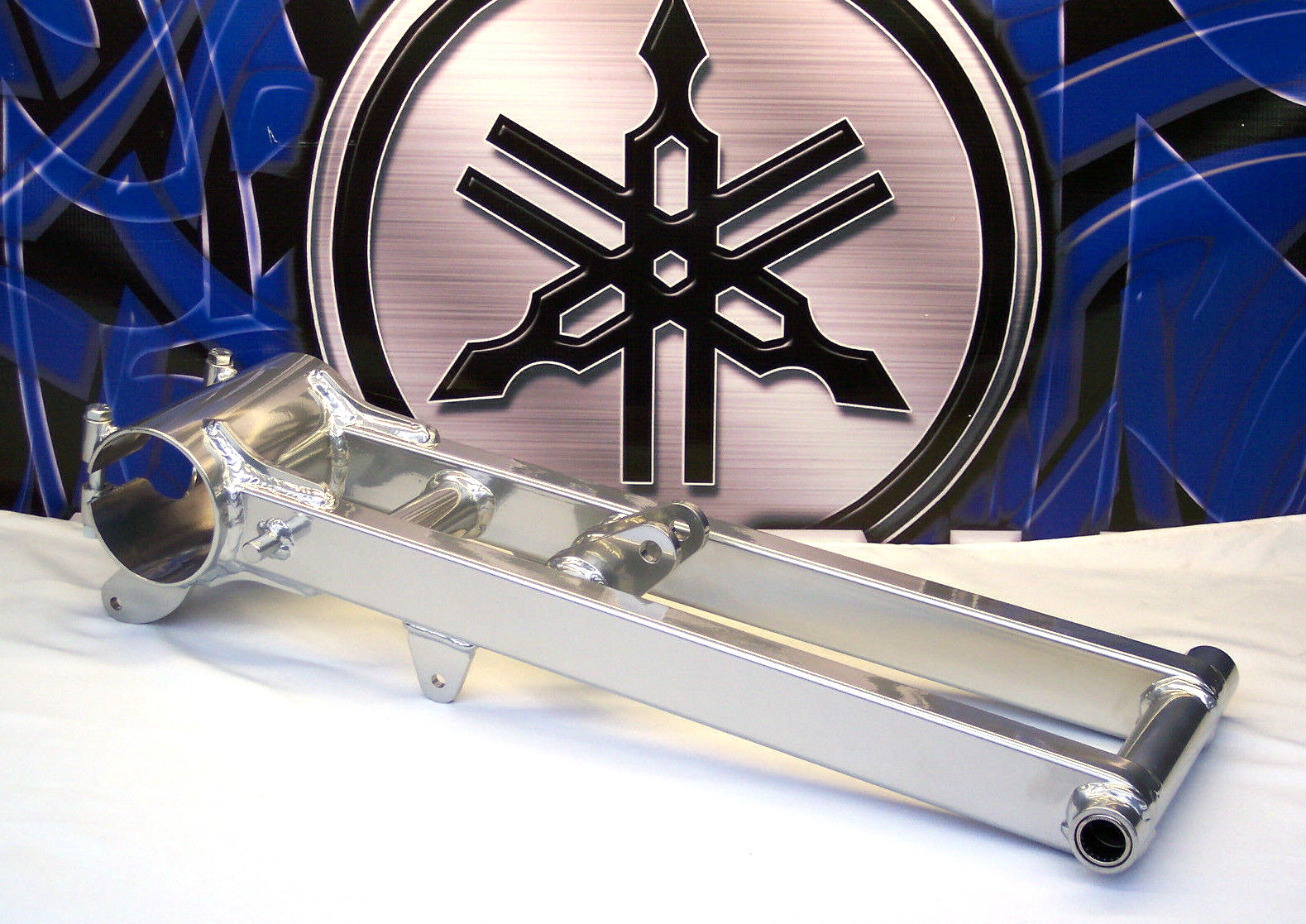 Minus -1 YAMAHA BANSHEE Round Housing Swingarm WITH Skid Plate Mounts Atv Racing