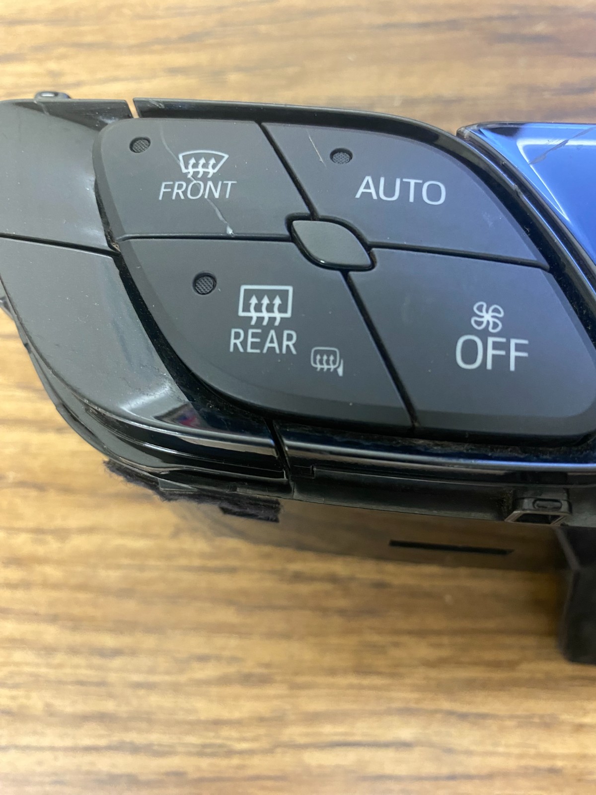 19 TOYOTA CHR Heater A/C Control 55900-10520