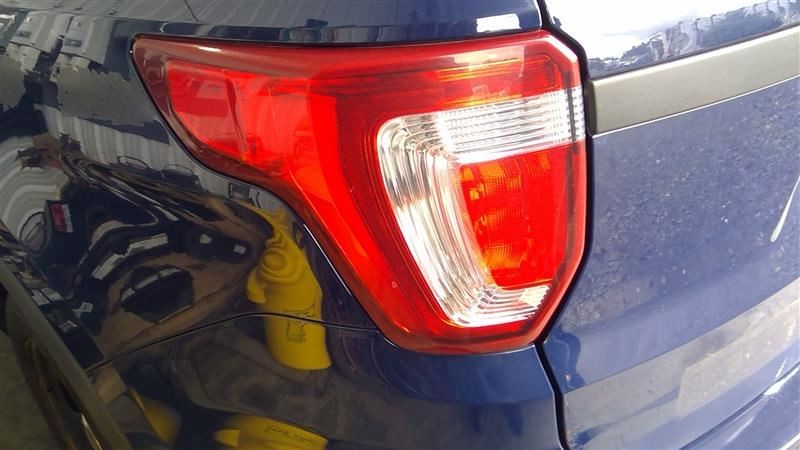 Driver Tail Light With Police Package Wig Wag Fits 16-19 EXPLORER 741289