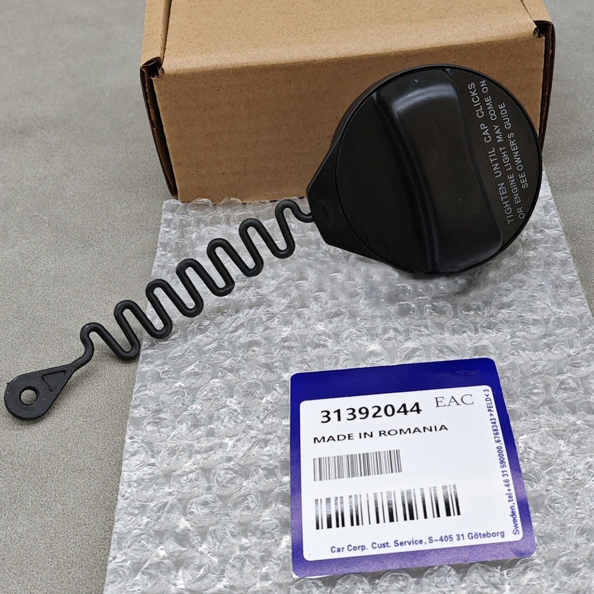 OEM ! Fuel Tank Gas Cap Filler W/ Tether 31392044 For Volvo S80 V70 XC90 XC60