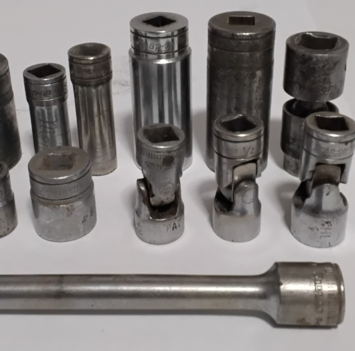 (19) Snap-On Mixed Drive Size Sockets Variety USA 1/4″ 3/8″ 1/2″ 6 & 12 Point