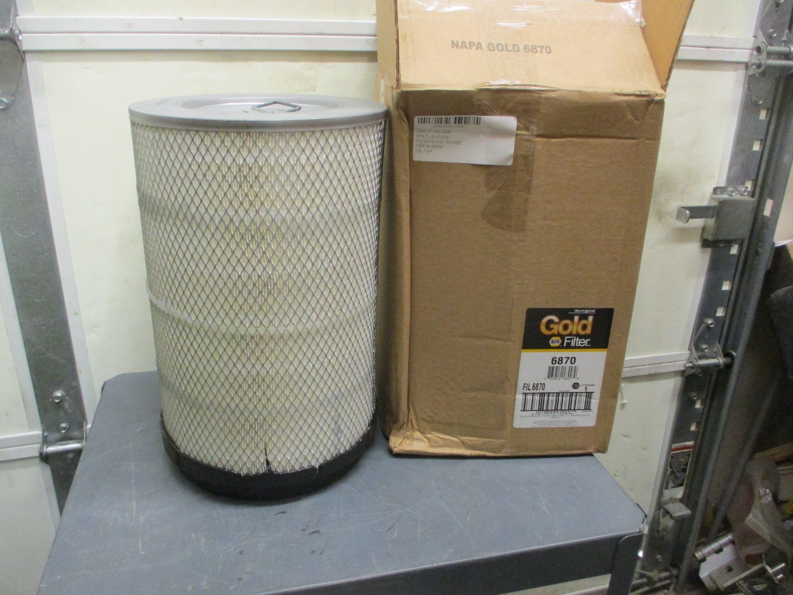 OEM Genuine WIX 46870 Air Filter NAPA 6870