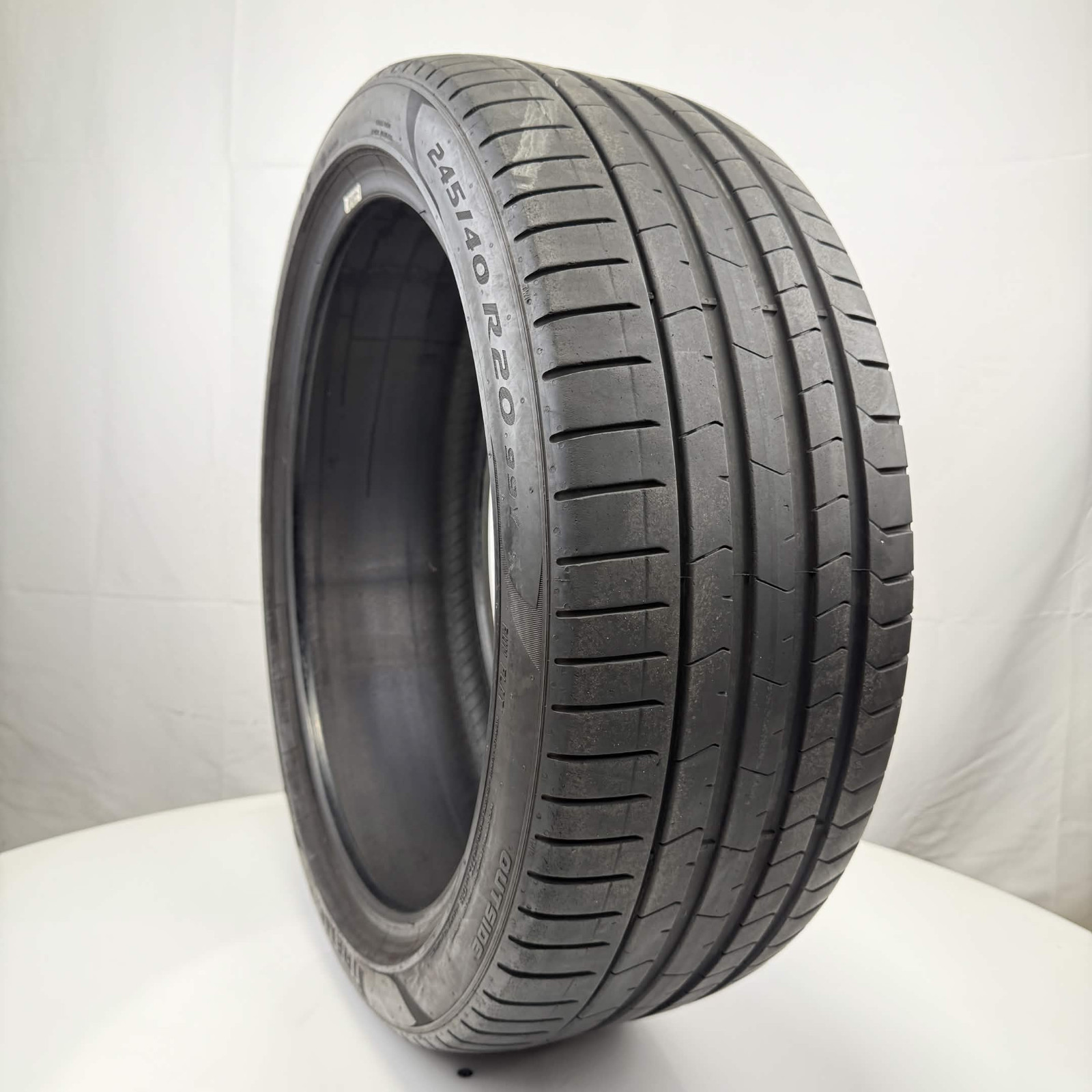 Used 245/40R20 Pirelli P Zero PZ4 Run Flat 99Y 7.5/32 (DOT 22)