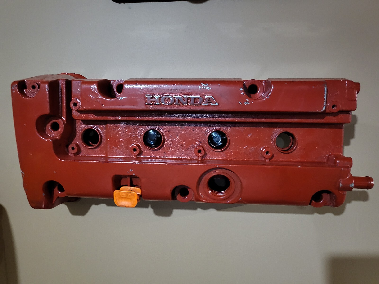 K20/24 Valve Cover Wall Hanger Display