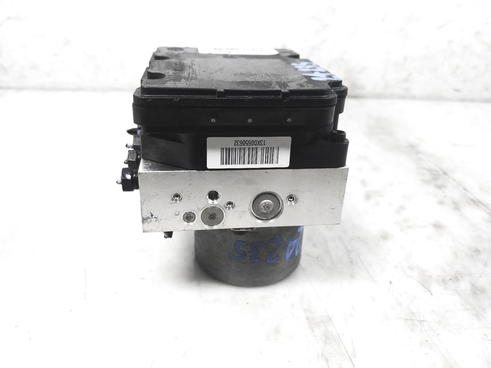 2022-2024 Hyundai Santa Cruz Vsa Abs Pump Modulator Accumulator 58910-K5200