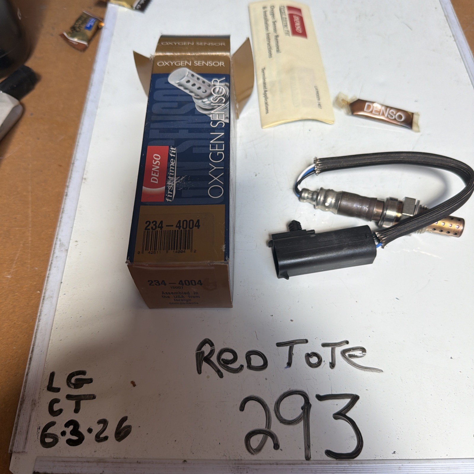 DENSO 234-4004 Oxygen Sensor 4 Wire, Direct Fit, Heated, Wire Length: 11.81