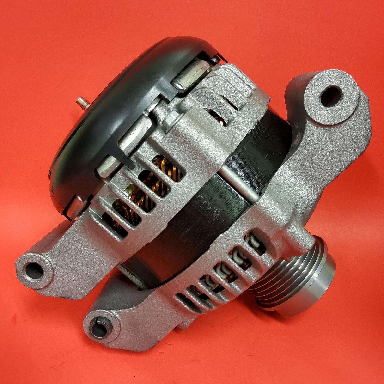 Jeep Grand Cherokee V6 3.6 Liter 2011 2012 2013 2014 2015 220AMP Alternator