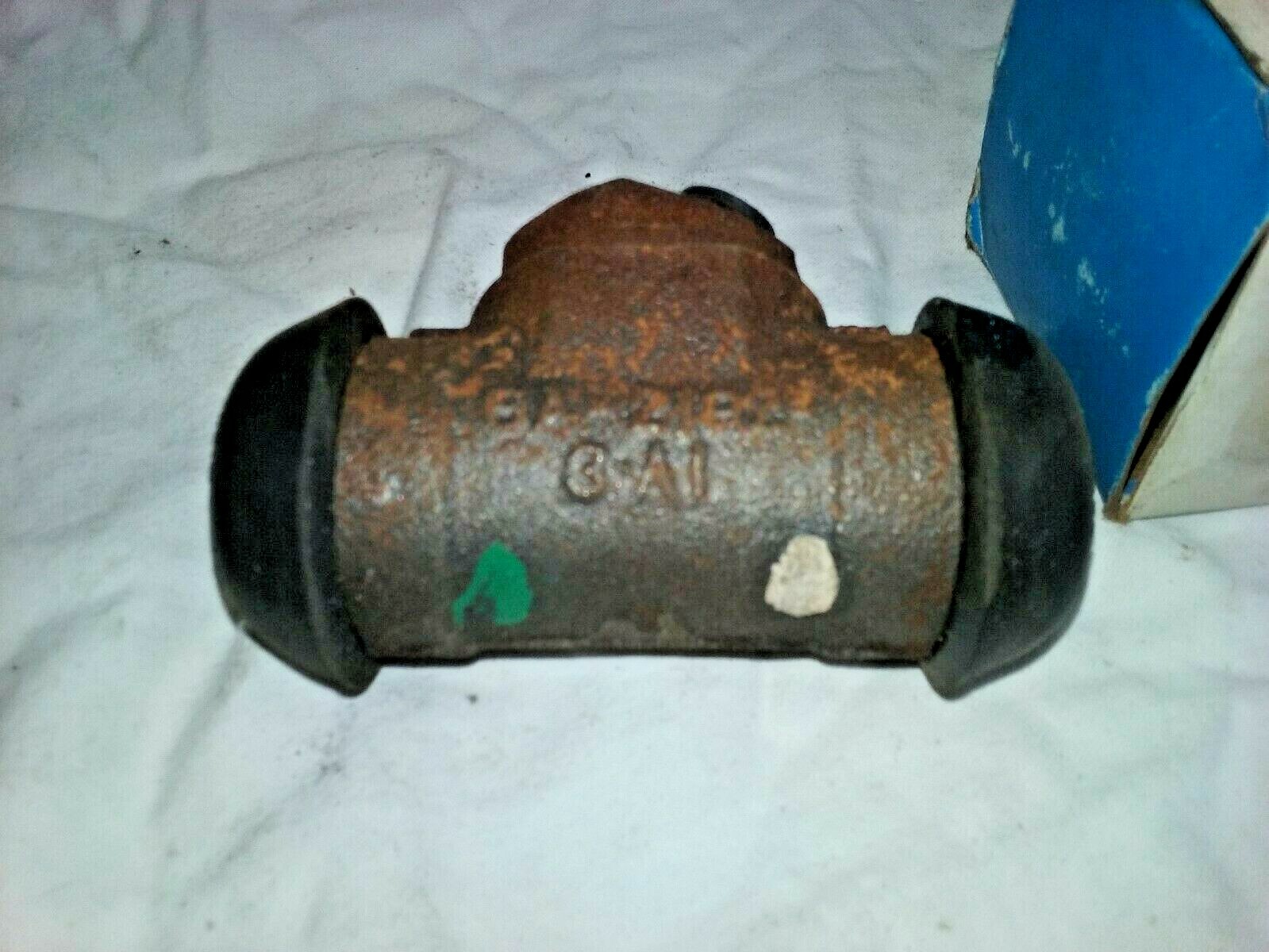 1973-1977 Ford Wheel Cylinder NOS Right Rear D3TZ-2261-C F150 F250 – 812F