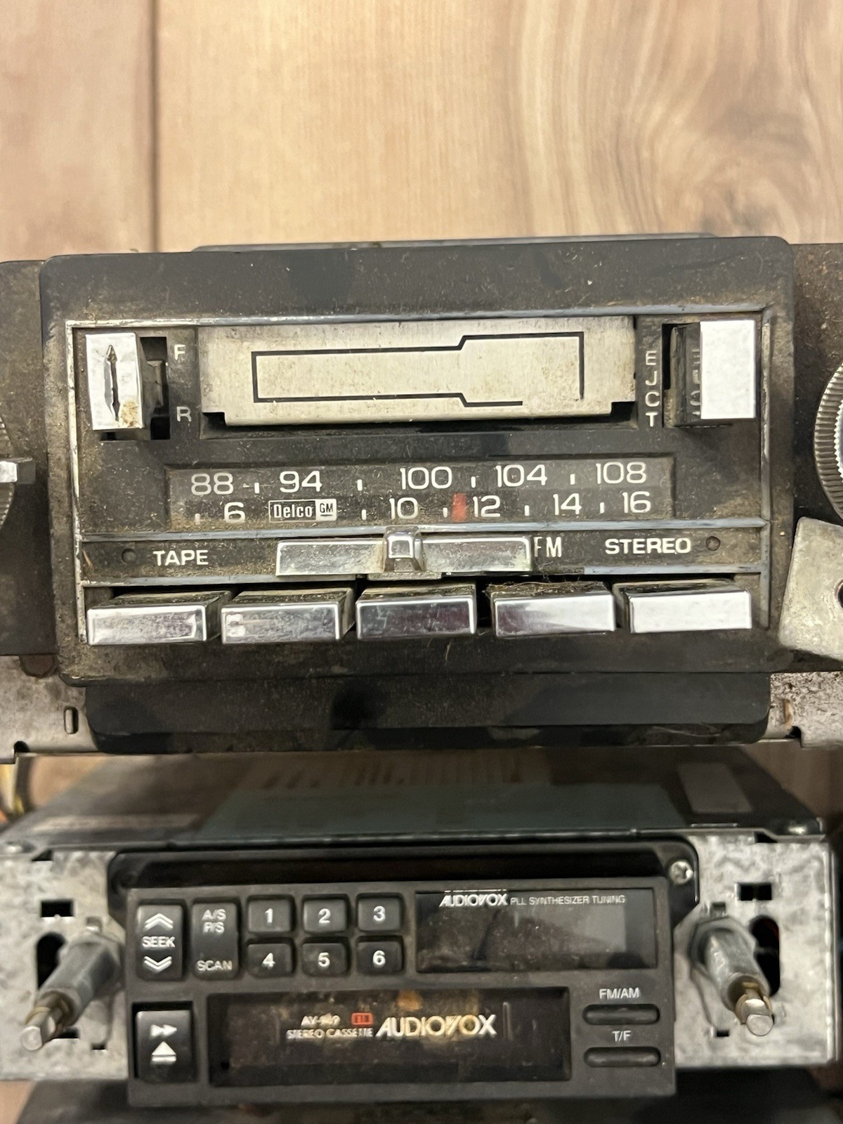 Lot Of 6 VTG 70s 80s Car Stereos FM AM 8 Track Cassette Ford Audiovox Untested