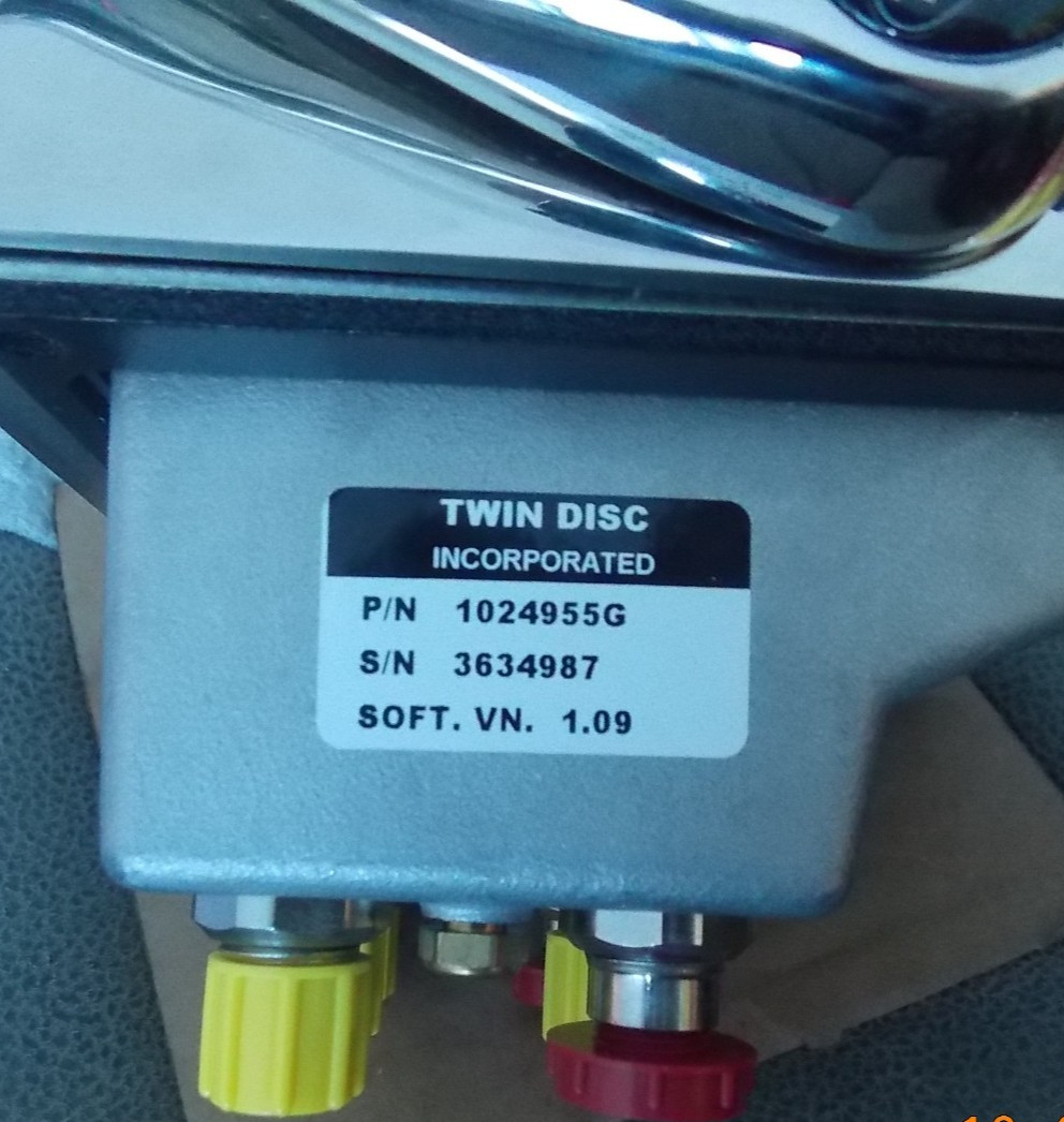 Twin Disc 1024955G Quick Shift EC600 Top Mount Control Head New