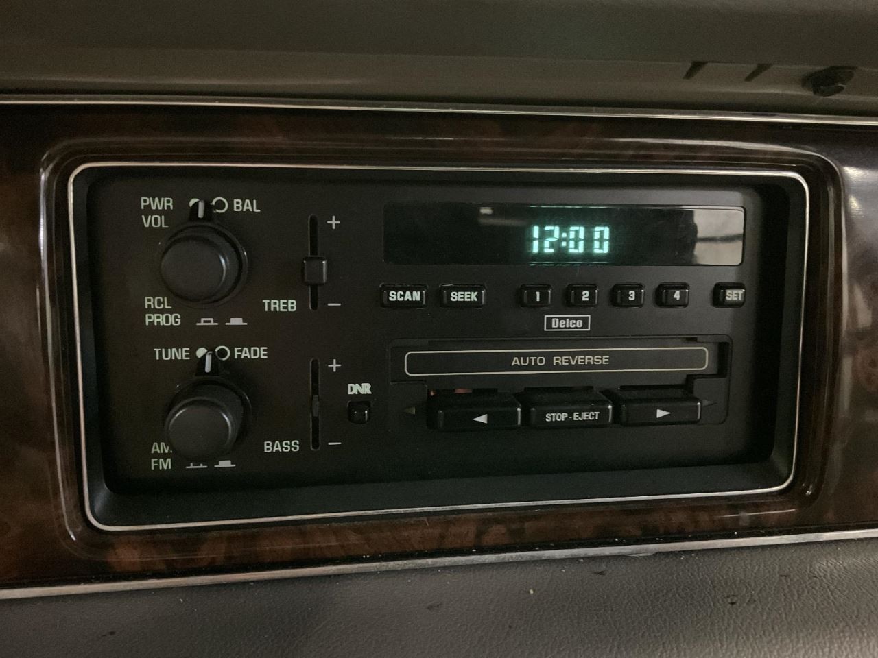 1993 Buick Roadmaster Radio AM FM Cassette w/ Music Search – Tested Good