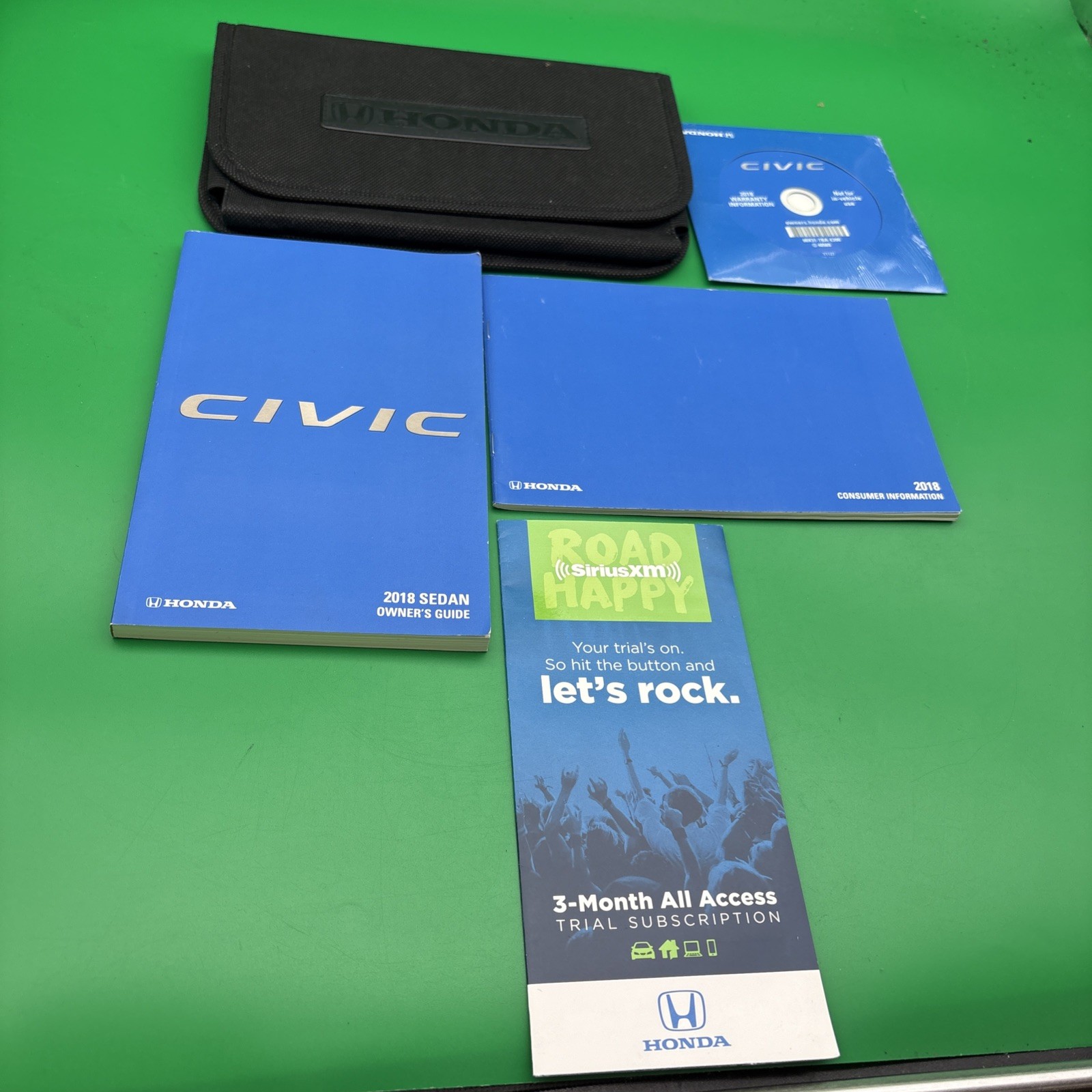 2018 Honda Civic Owners Manual With Case Included